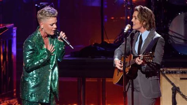 Pink & Brandi Carlile Honor Sinead O’Connor With ‘Nothing Compares 2 U’ – Hollywood Life