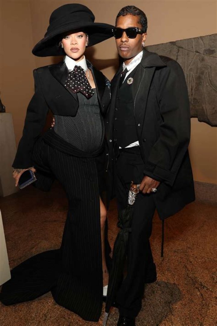 Pregnant Rihanna & A$AP Rocky Enjoy Romantic Dinner Date In Milan: Photos