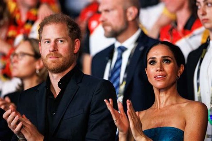 Prince Harry & Meghan Markle ‘Determined’ To Make Family Trip To UK ‘Drama Free’