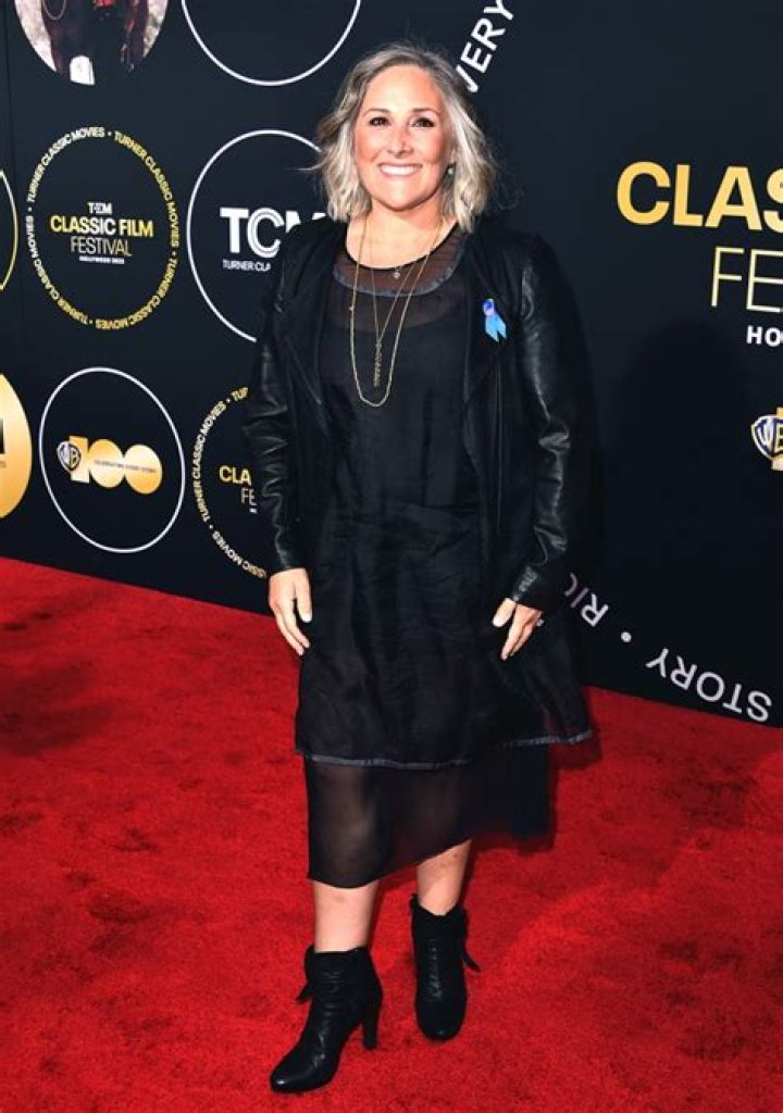 Photos & Pics – Hollywood Life