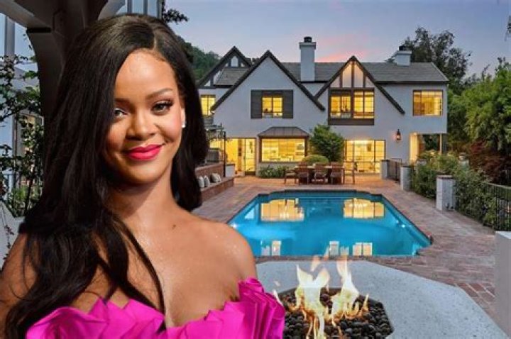 Rihanna’s Barbados Photo From Vacation Home Is Stunning — See Pic – Hollywood Life