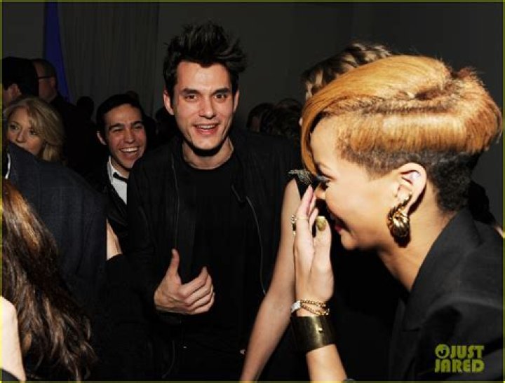 Rihanna & John Mayer Fans Think They’re Doing New Music Collaboration – Hollywood Life