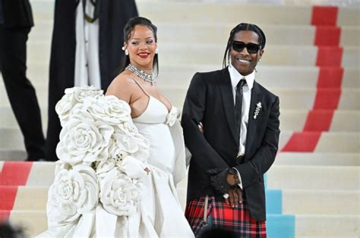 Rihanna & Billionaire Boyfriend Hassan Jameel Talking Marriage: Why He’s Her Dream Guy