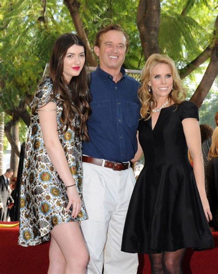 Robert Kennedy’s Daughter Kyra Sent To LA After Mom’s Suicide — Lived With Cheryl Hines – Hollywood Life