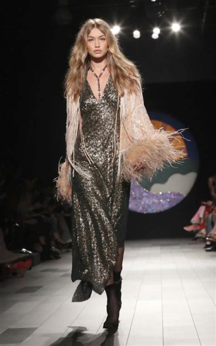 Pics Of Models Suffering Nip Slips & More – Hollywood Life