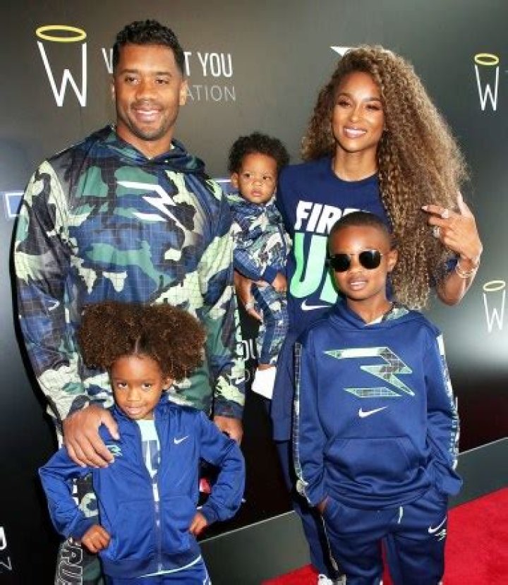 Russell Wilson ‘Getting Tested’ For COVID ‘All The Time’ To Ensure, He, Ciara & Their Kids Are Safe