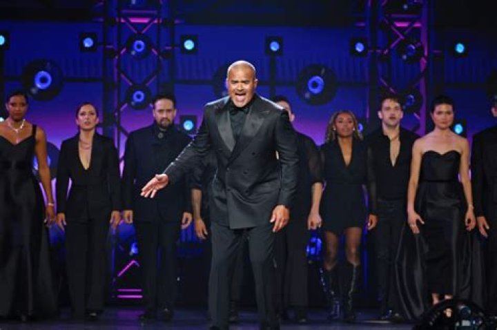 Lin Manuel Miranda Reunites With ‘Hamilton’ Cast To Open SAGs With Lady Gaga Joke & More