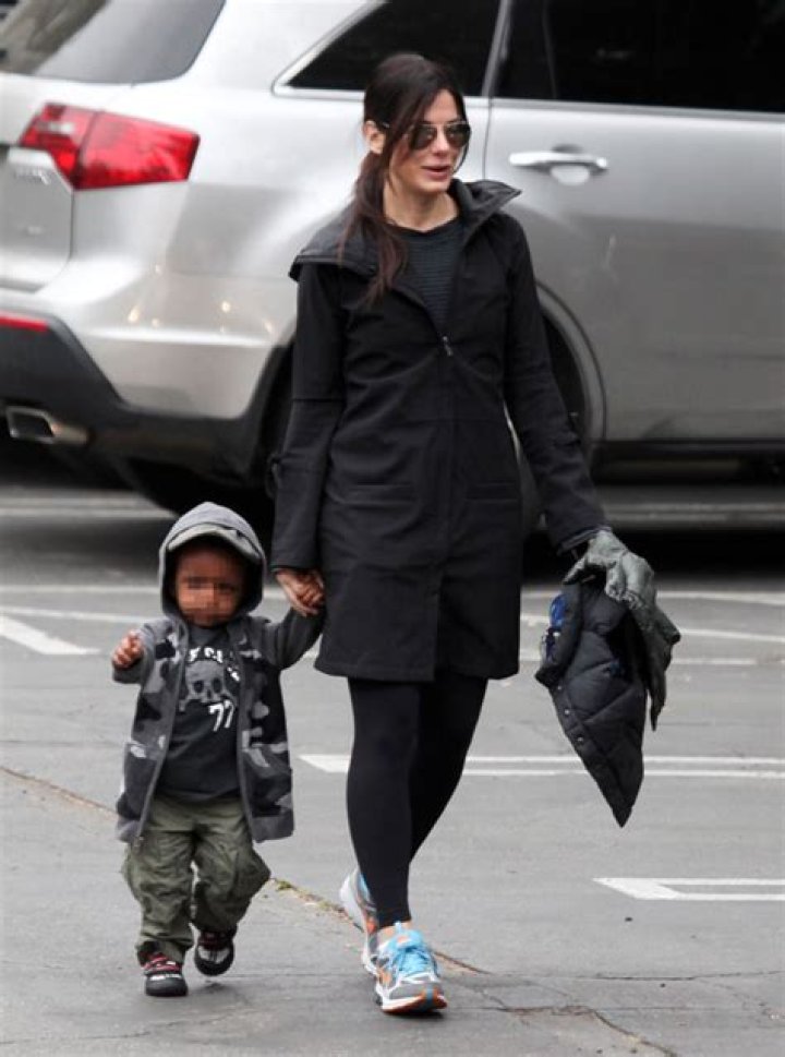 Sandra Bullock Wishes Her Skin Color ‘Matched’ Her Adopted Kids’: It’d Make Life ‘Easier’