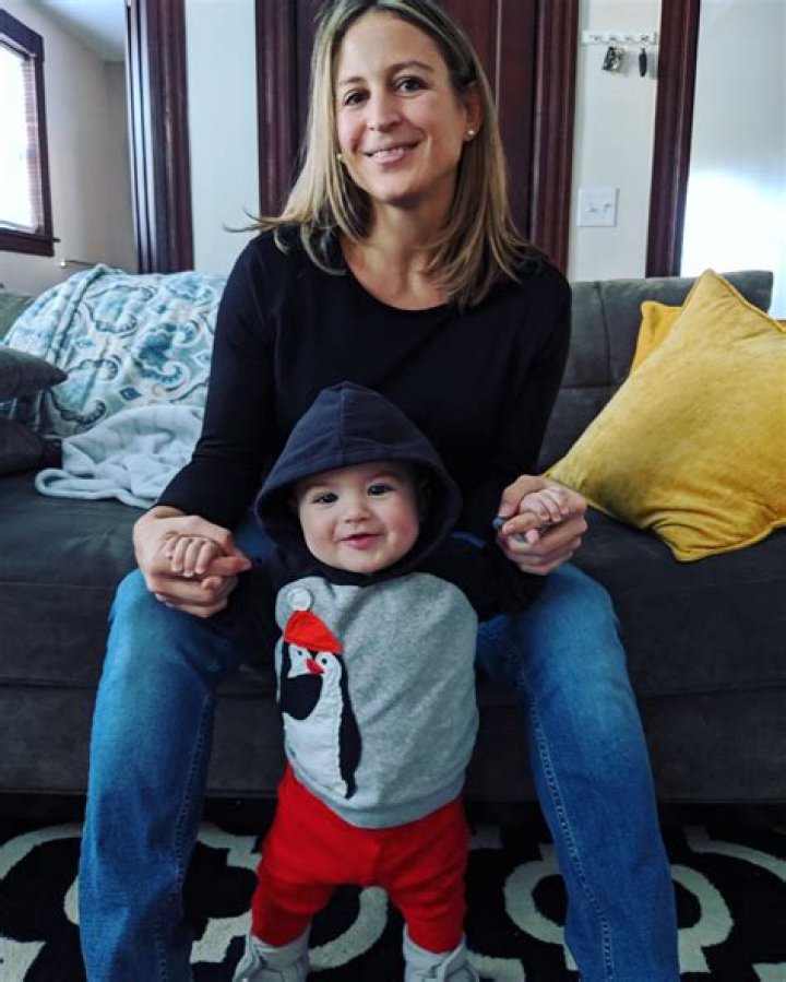 Sara Whitman – Hollywood Life