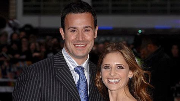 Sarah Michelle Gellar & Freddie Prinze Jr. On Sushi Date: Photo – Hollywood Life