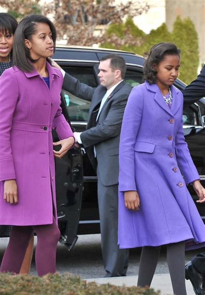 Sasha & Malia Obama Wear Adorable Bright Coats For Dad’s Inauguration