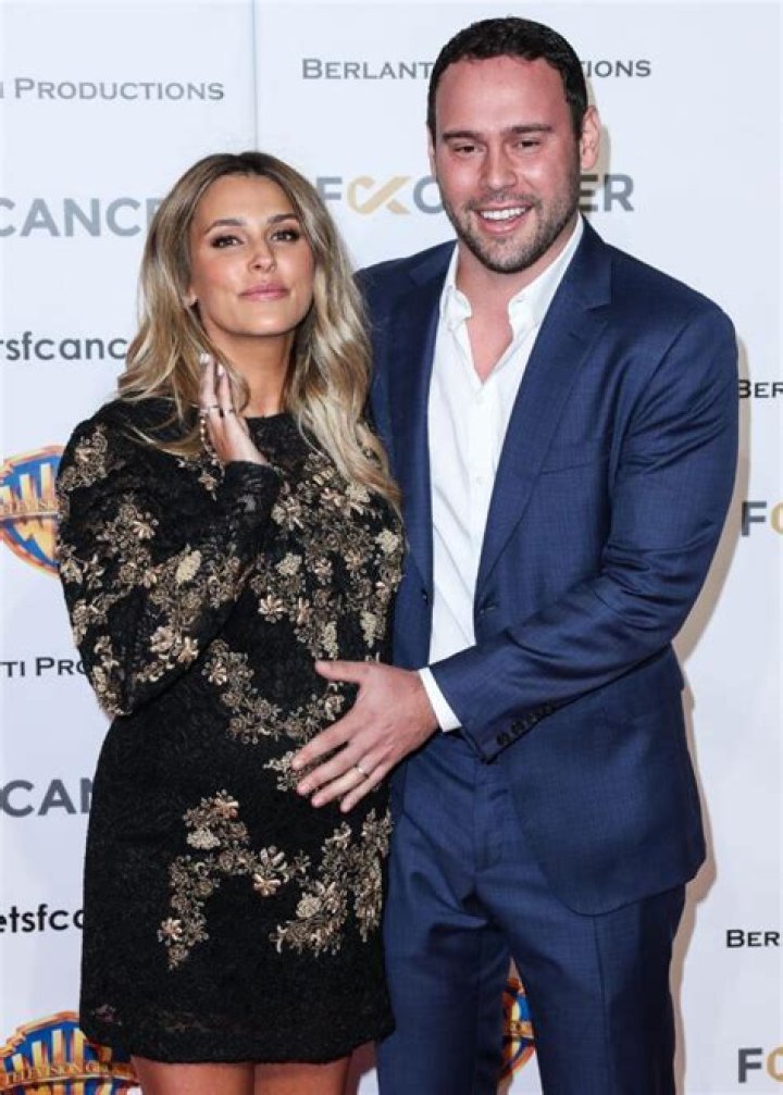 Music Exec Must Pay Ex Wife $20M – Hollywood Life