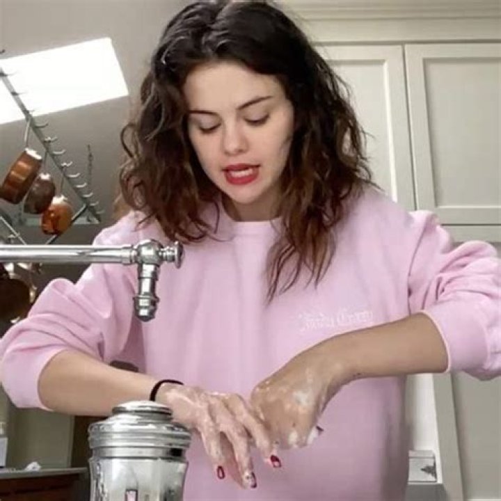 Selena Gomez Demonstrates Correct Way To Wash Hands In Safe Hands Challenge — Watch