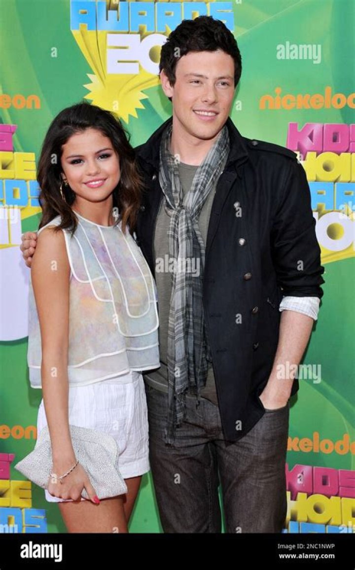 Selena Gomez Tweets To Cory Monteith After Death — ‘I Love You’ – Hollywood Life