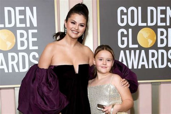 Selena Gomez Smiles Wide As She Vacations With Whole Family, Including Kid Sis Gracie, 6 — See Pic