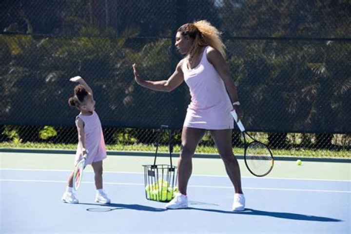 Serena Williams’ Daughter Olympia, 4, Rocks Matching Tennis Outfit With Mom