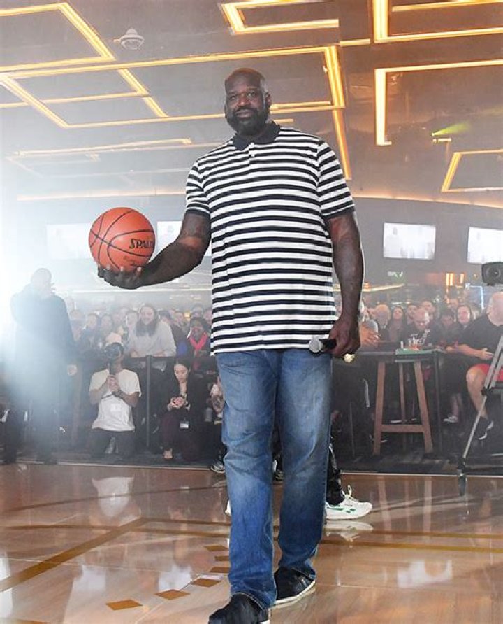 Shaq Reveals Weight Loss & Says He Dropped 40 Lbs. – Hollywood Life