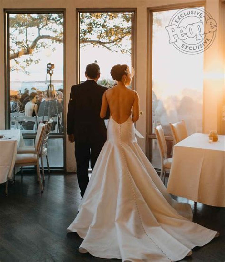 Sharleen Joynt Gets Married Surrounded By ‘Bachelor’ Family: See Her Stunning Wedding Gown