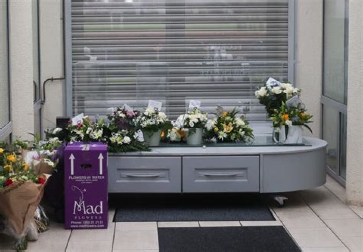 Sinead O’Connor Wears Pink To Late Son Shane’s Funeral Service: Photos – Hollywood Life