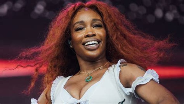 SZA Delivers Heavenly Performance For Jersey 4 Jersey Benefit: Watch – Hollywood Life