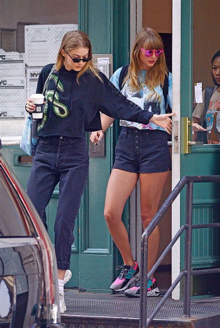 Gigi Hadid’s Baby’s Name Revealed In New Song Title? – Hollywood Life