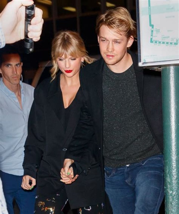Taylor Swift With Her Ex-Boyfriends: Best Photos From Her Former Romances