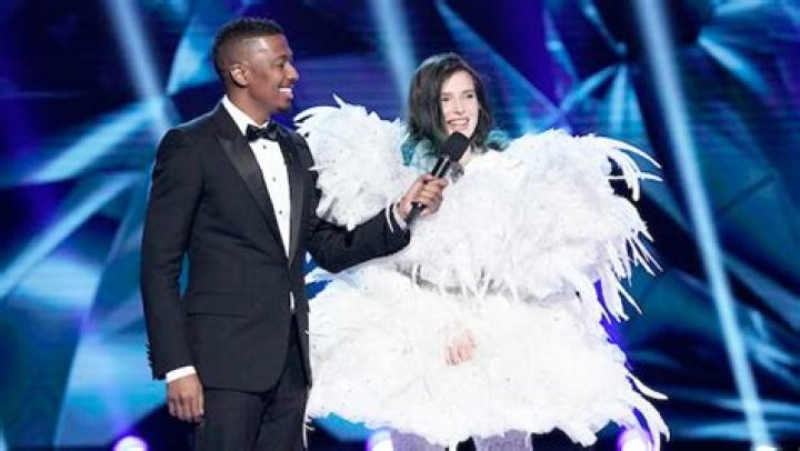 Bella Thorne Reveals She’s ‘Excited’ That ‘The Masked Singer’ Has Shown The World She Can Sing Live