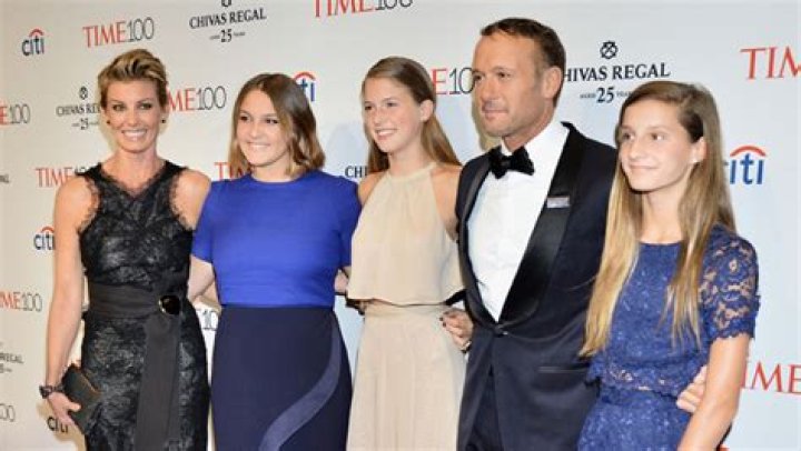 Tim McGraw Says Daughters, Gracie, Maggie, & Audrey Are Great Singers – Hollywood Life