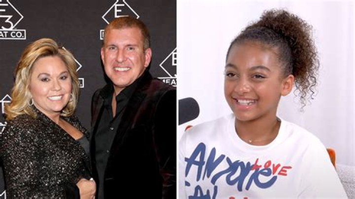 Todd Chrisley Defends Biracial Granddaughter Chloe Against Troll – Hollywood Life