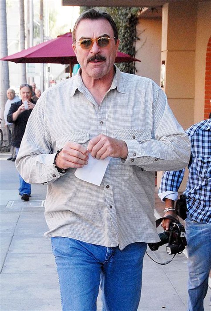Tom Selleck Seen In Rare Pics During Los Angeles Outing – Hollywood Life