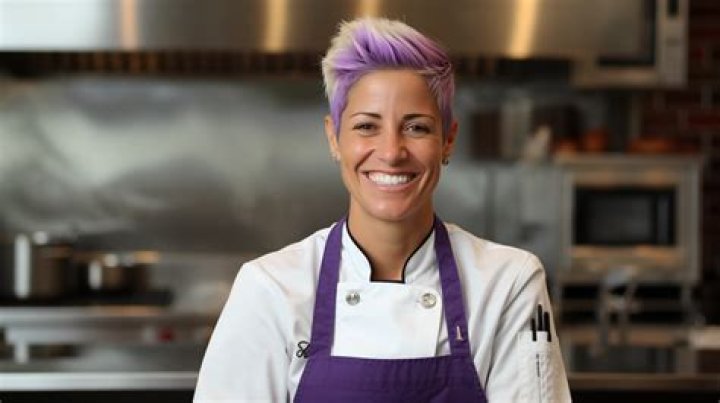 ‘Top Chef’ Alum Karen Akunowicz On Celebrating Pride Month – Hollywood Life