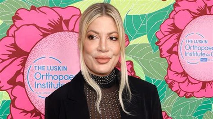 Tori Spelling Shares Sweet Throwback Photo in Tribute to Late ‘90210’ Co-Star Luke Perry: ‘Missing You Always’