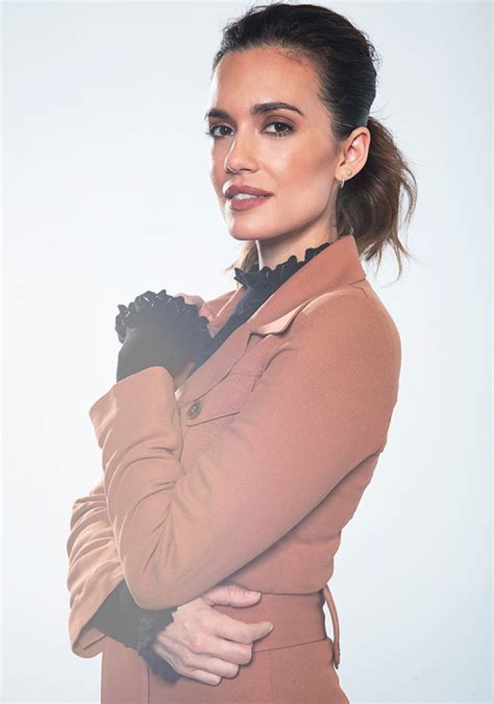 Scoop On Natalie – Hollywood Life