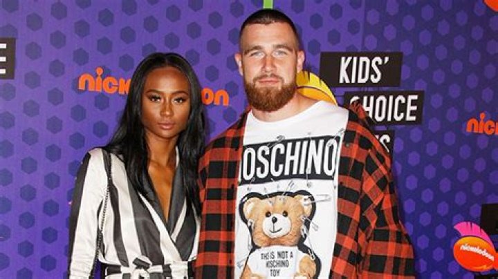Travis Kelce Unfollows His Ex Kayla Nicole Amid Taylor Swift Romance – Hollywood Life