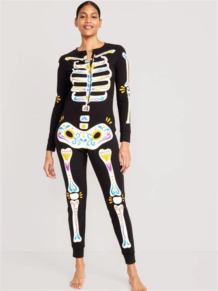 Travis Scott & Stormi Wear Matching Skeleton Pajamas Before Halloween – Hollywood Life