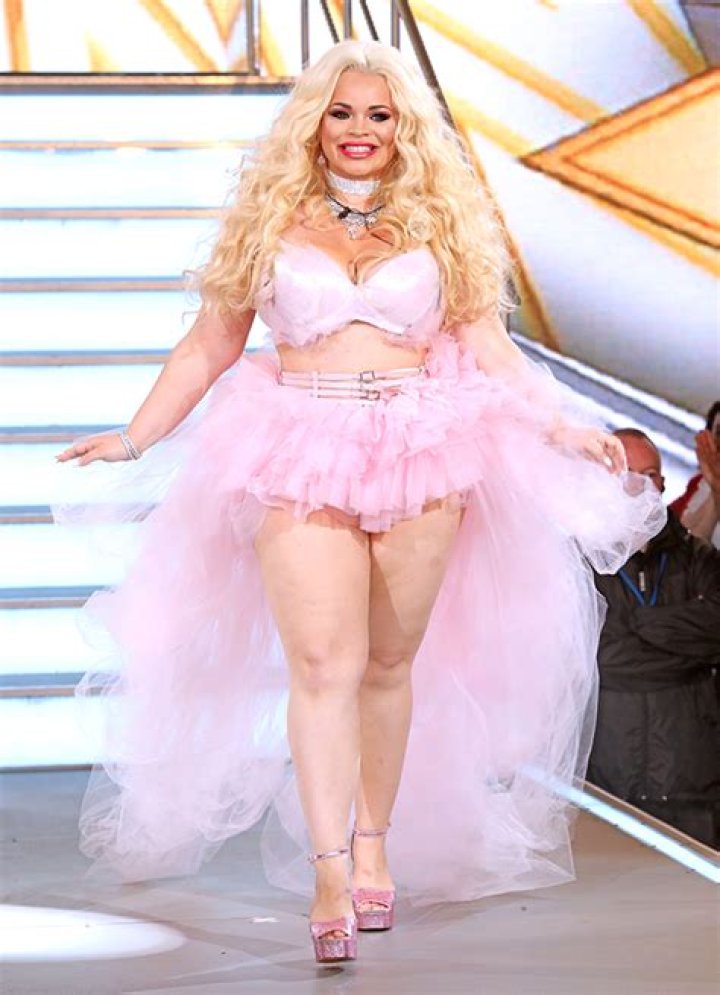 Trisha Paytas Announces Baby Girl, Names Her Malibu Barbie: Photo – Hollywood Life