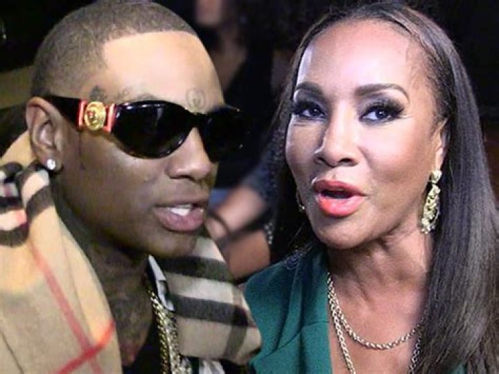 She Details Their Emotional Reunion – Hollywood Life