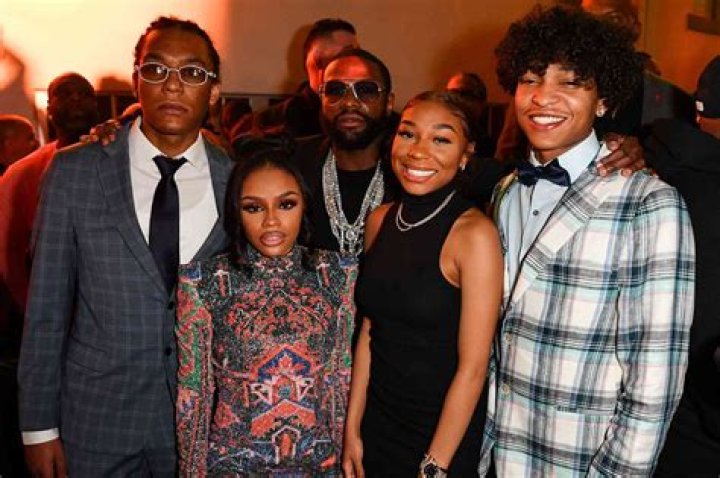 Wendy Williams Urges Floyd Mayweather To Help His Daughter Realize Her Worth After Arrest In Houston