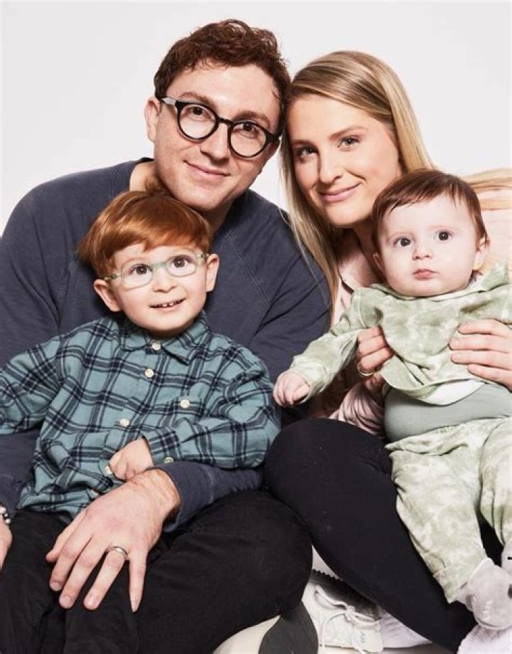 Who Is Daryl Sabara? 5 Facts About Actor & Meghan Trainor’s Husband – Hollywood Life