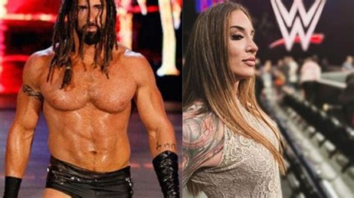 5 Things On First Transgender WWE Wrestler – Hollywood Life