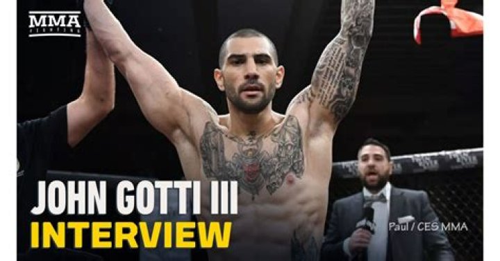 5 Things To Know About The MMA Fighter – Hollywood Life