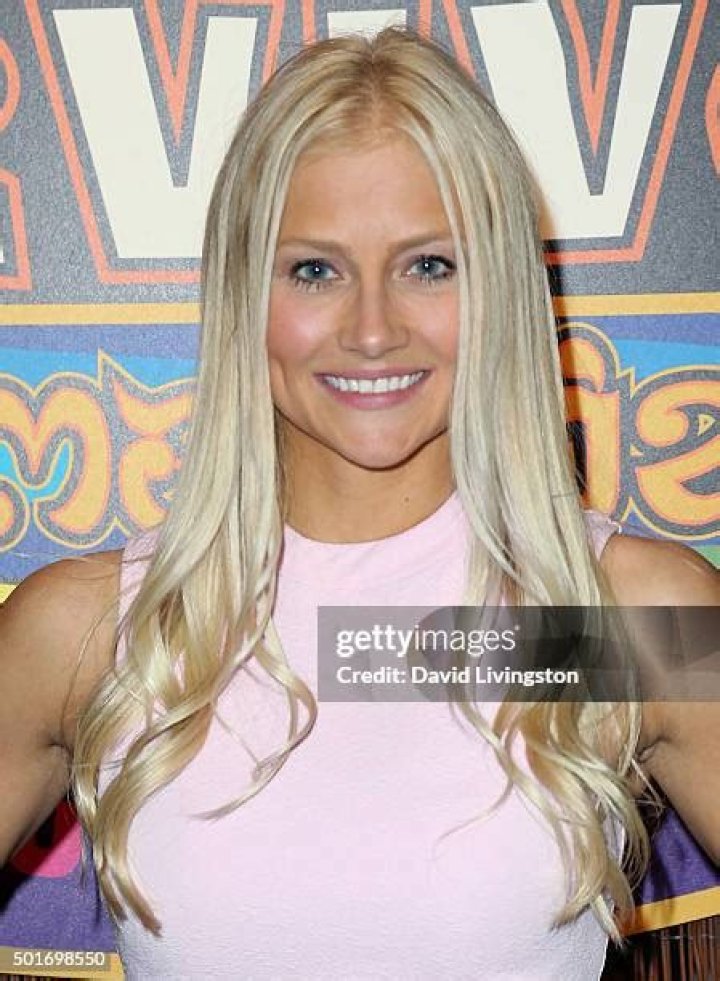 Who Is Kelley Wentworth? — 5 Things About ‘Survivor’ Contestant – Hollywood Life