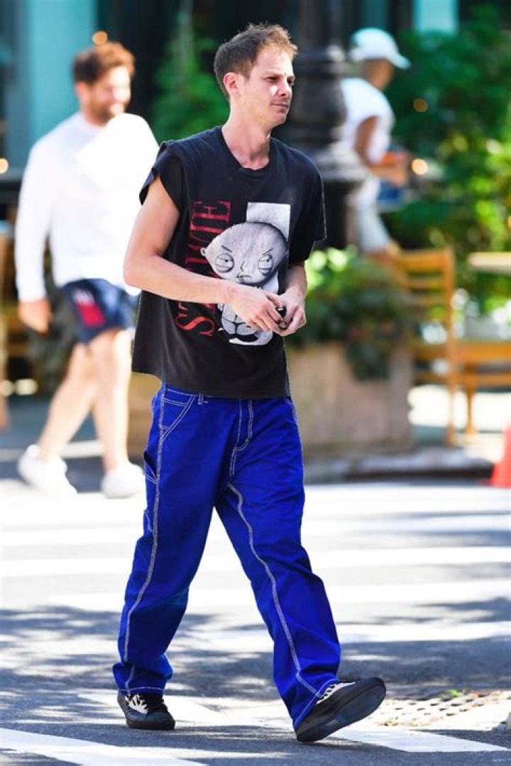 Who Is Marc Kalman? Everything To Know About Bella Hadid’s Ex – Hollywood Life