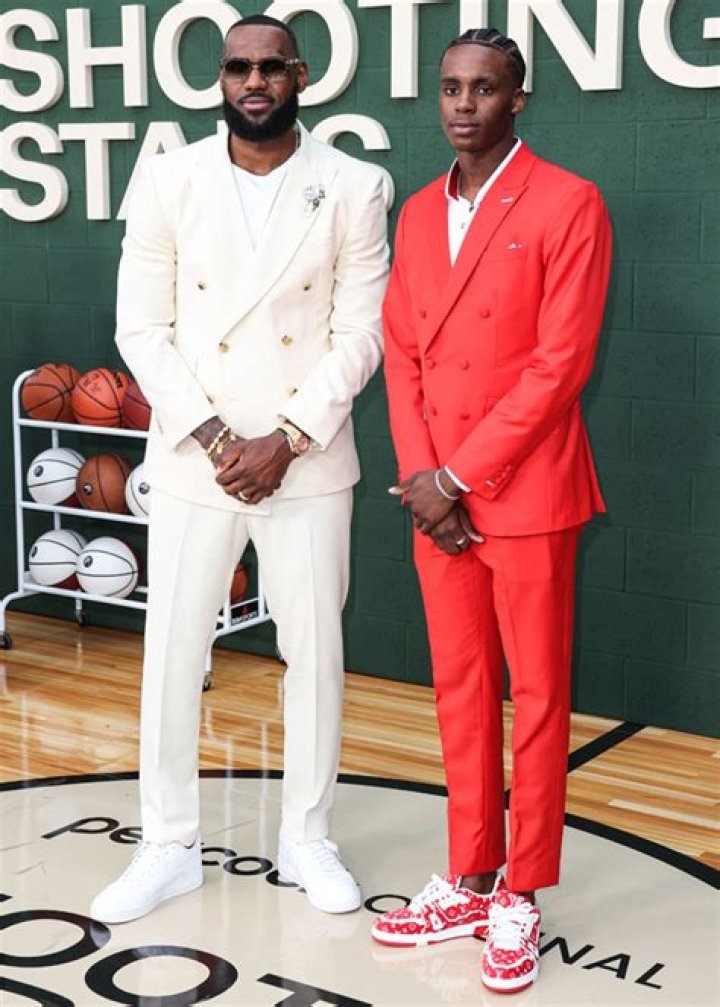 Who Is Mookie Cook? Get To Know Young LeBron James In ‘Shooting Stars’ – Hollywood Life