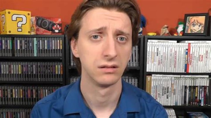 Who Is ProJared? 5 Things On YouTube Gamer Accused Of Cheating – Hollywood Life