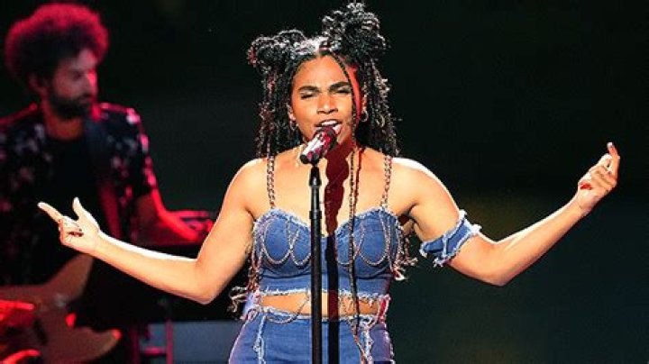 Who Is Wé Ani? Get To Know The Powerhouse ‘American Idol’ Singer – Hollywood Life