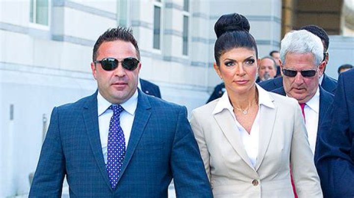 Best Decision For Their Family – Hollywood Life