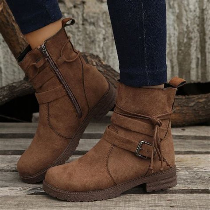 Complete a Great Outfit With the Best Women’s Boots