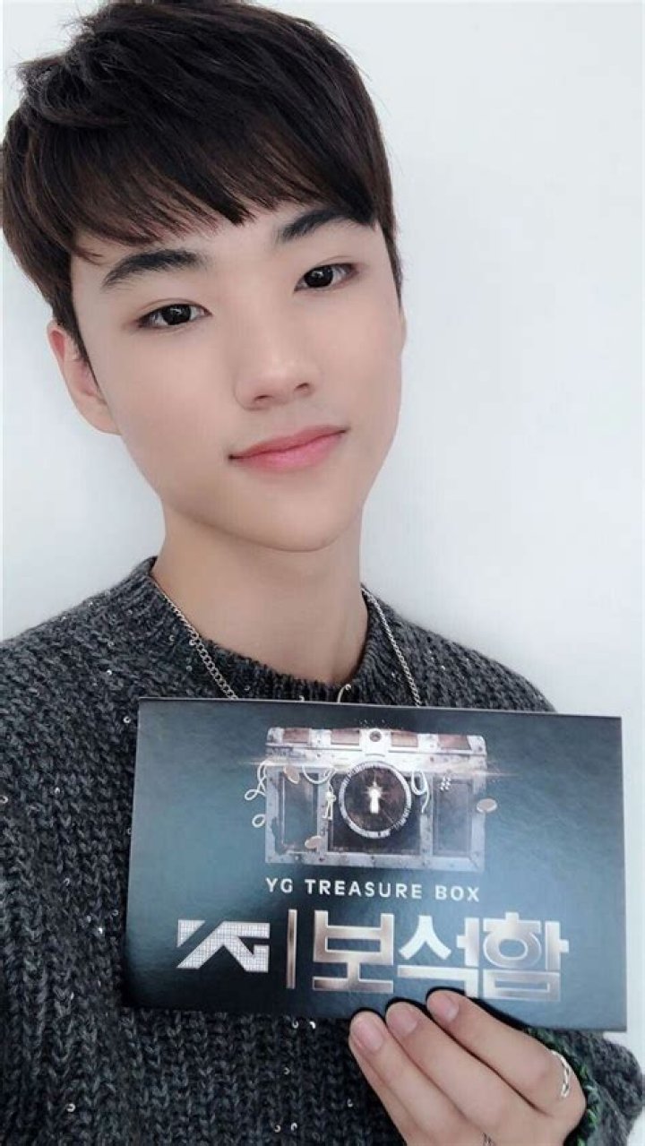 YG Treasure Box — PICS
