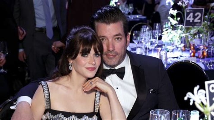 Zooey Deschanel Cozies Up To Jonathan Scott On ‘Wonderful Adventure’ In San Francisco — Photo